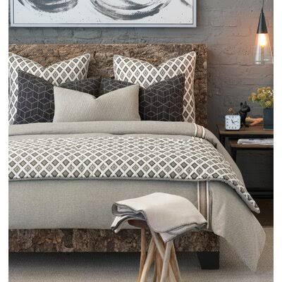 California King Button-Tufted Comforter Z7890
