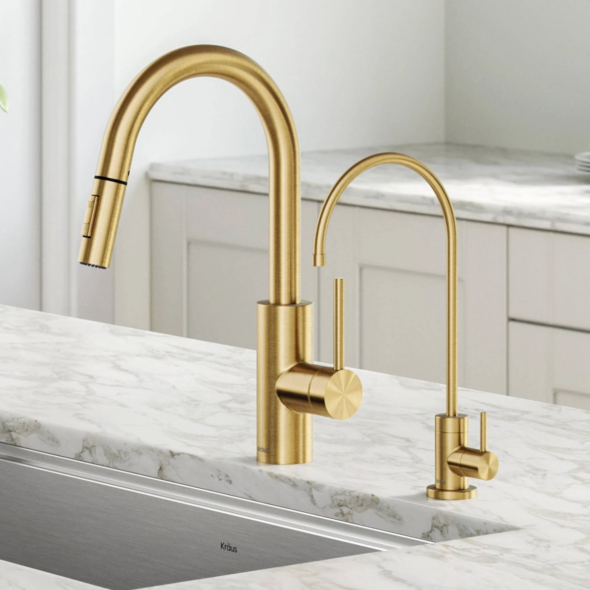 2-Function 1-Handle Pulldown Kitchen Faucet with Dispenser Faucet R801