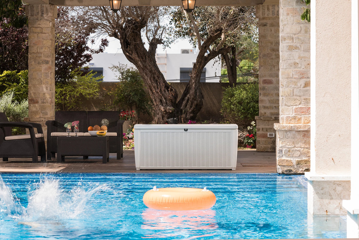 135 Gallon Resin Deck Box G5891