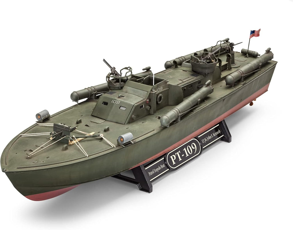 1:72 Scale 146-Piece Plastic Model Ship Kit Z626